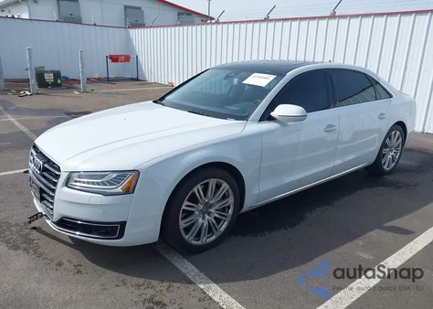 2015 Audi A8 L 4.0T z USA, uszkodzony, nr VIN WAU32AFD6FN039739